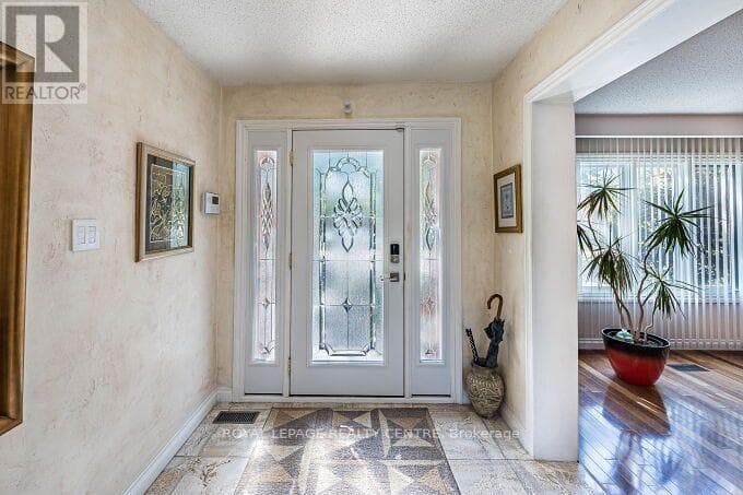 Photo of 671 LOUIS DRIVE