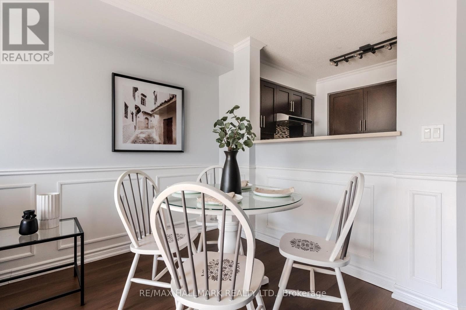 Photo of 308 - 906 SHEPPARD AVENUE W