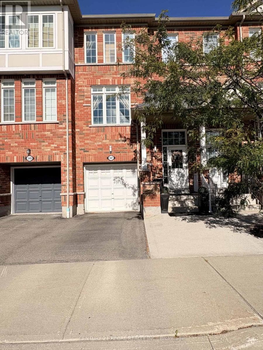 Photo of 347 ASPENDALE CRESCENT
