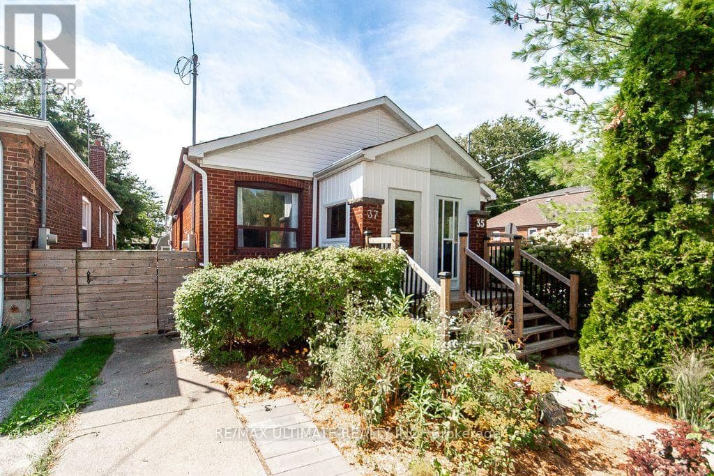 Photo of 37 GOWAN AVENUE