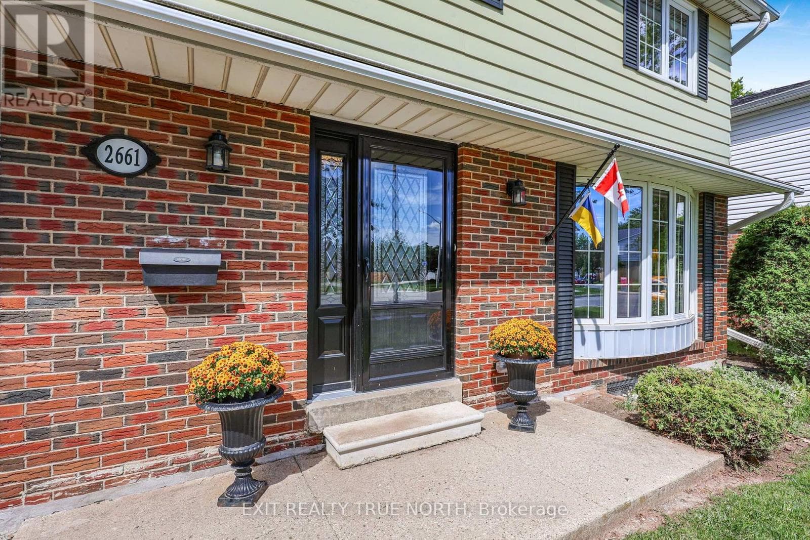 Photo of 2661 HOMELANDS DRIVE