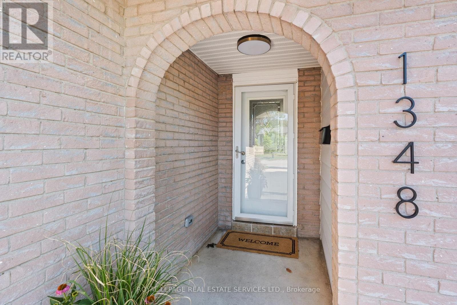 Photo of 1348 JANINA BOULEVARD