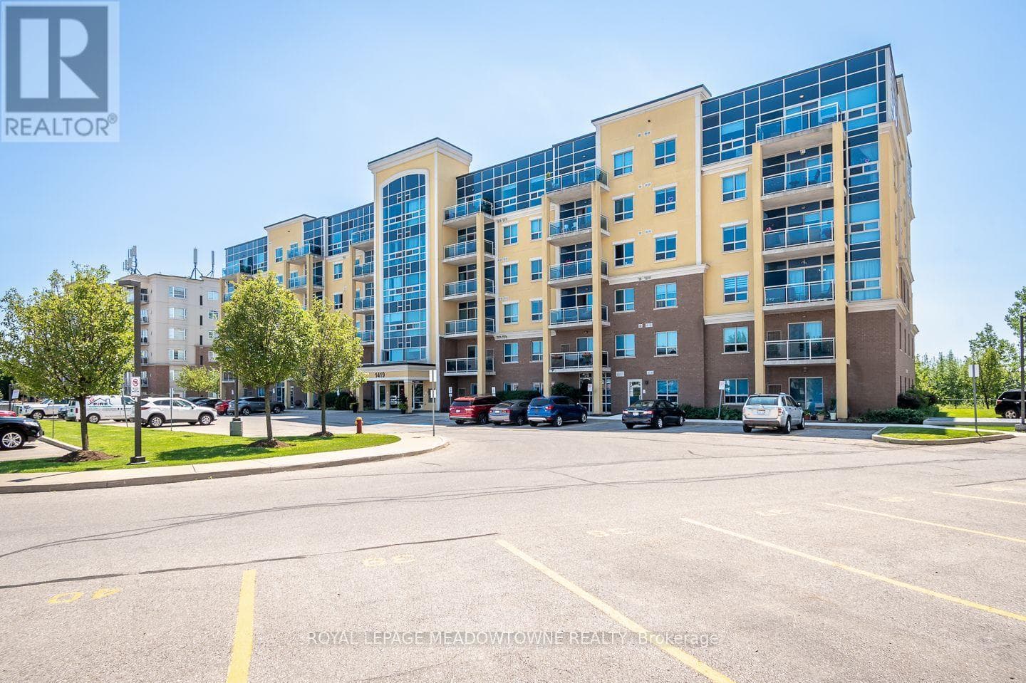 Photo of 607 - 1419 COSTIGAN ROAD