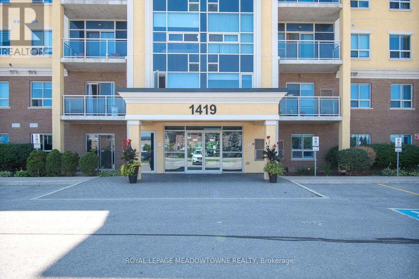 Photo of 607 - 1419 COSTIGAN ROAD