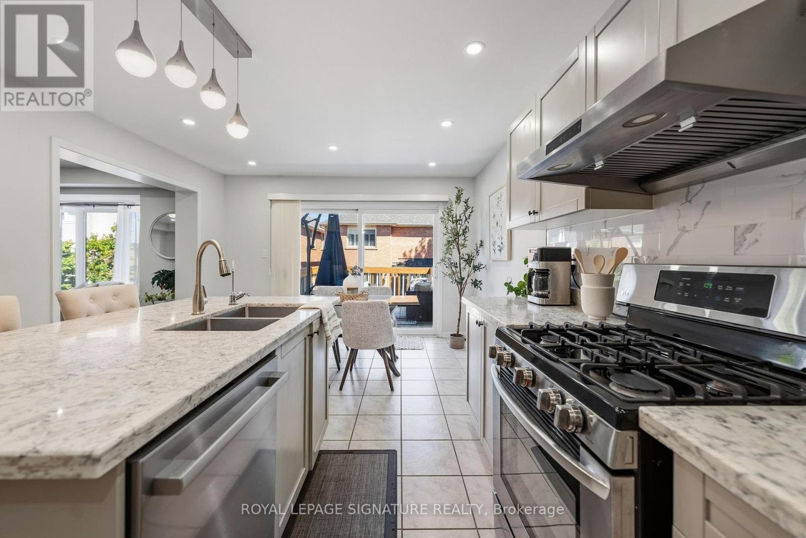 Photo of 3195 MUNSON CRESCENT