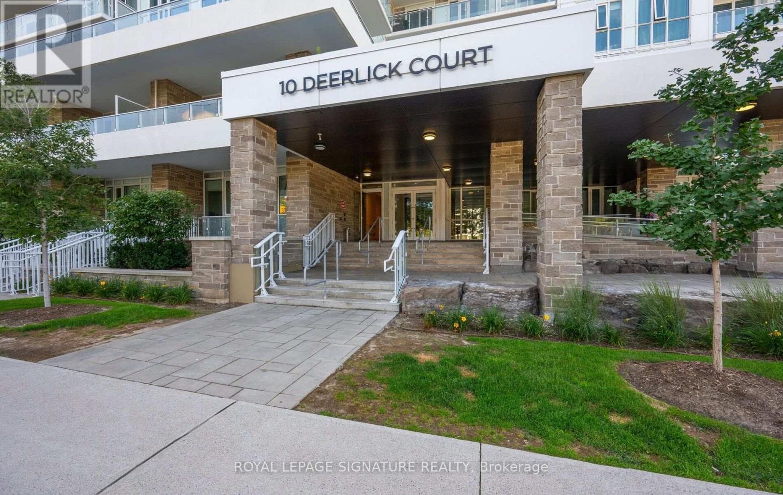 Photo of 1407 - 10 DEERLICK COURT