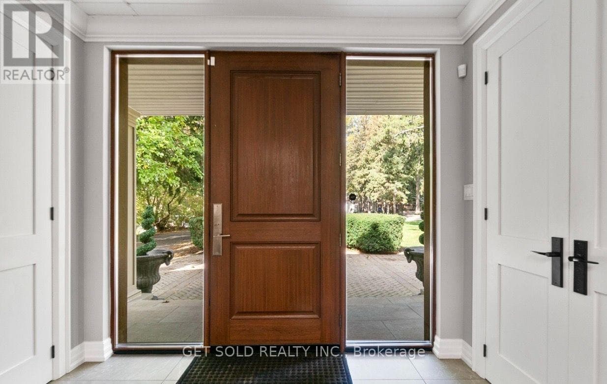 Photo of 2552 JARVIS STREET