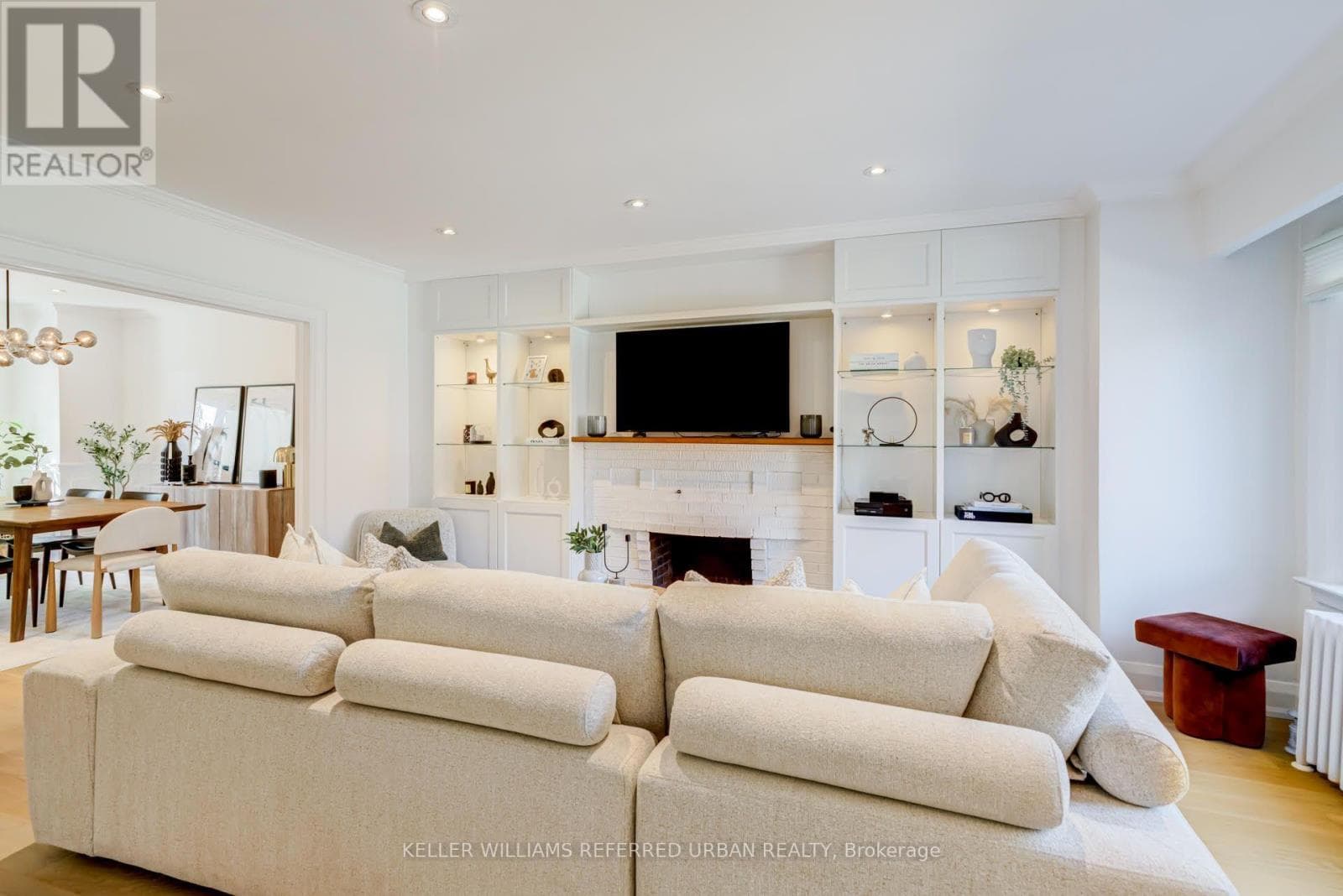 Photo of 2522 LAKE SHORE BOULEVARD W