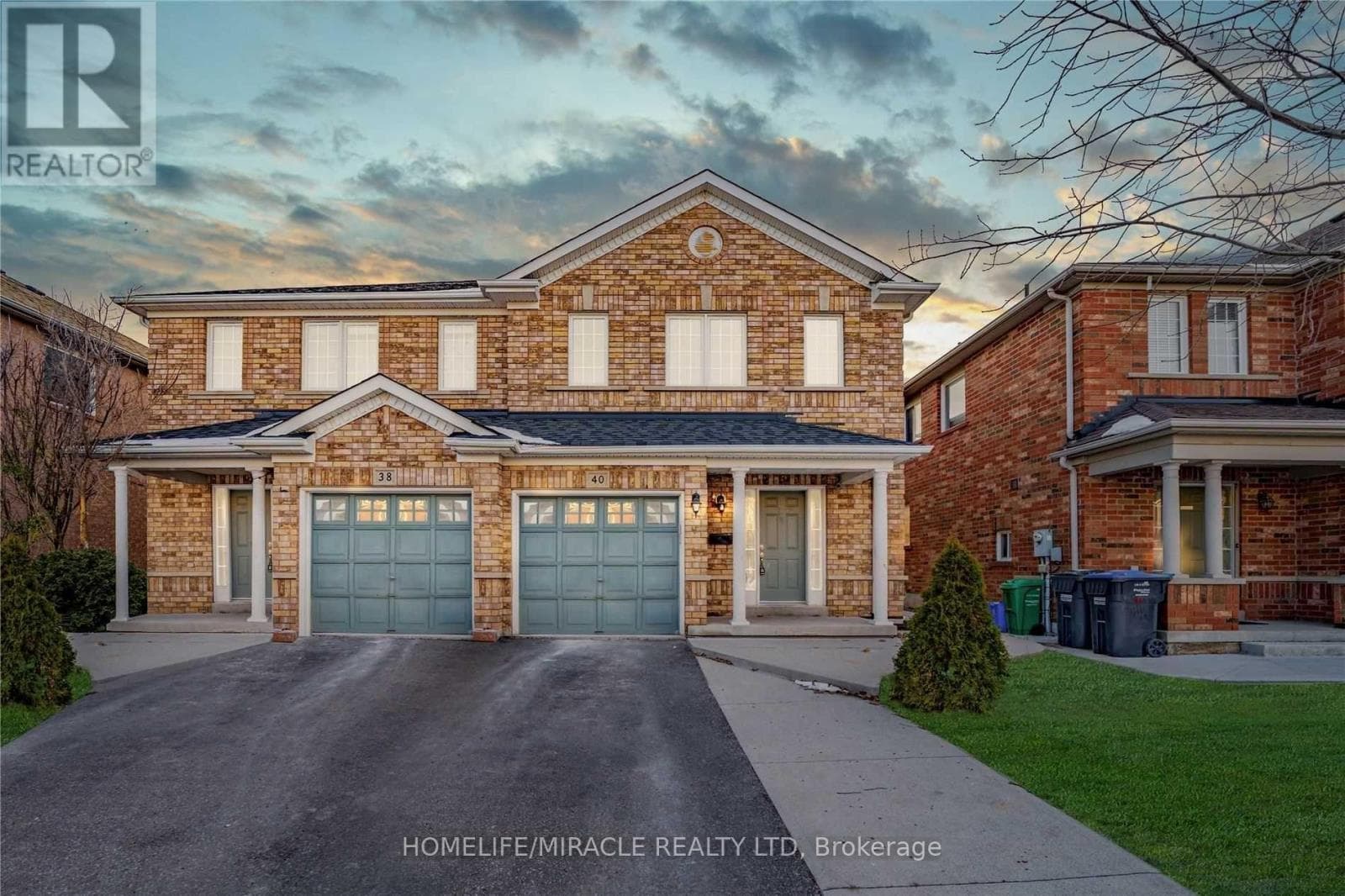 Photo of 40 TRUMPET VALLEY BOULEVARD
