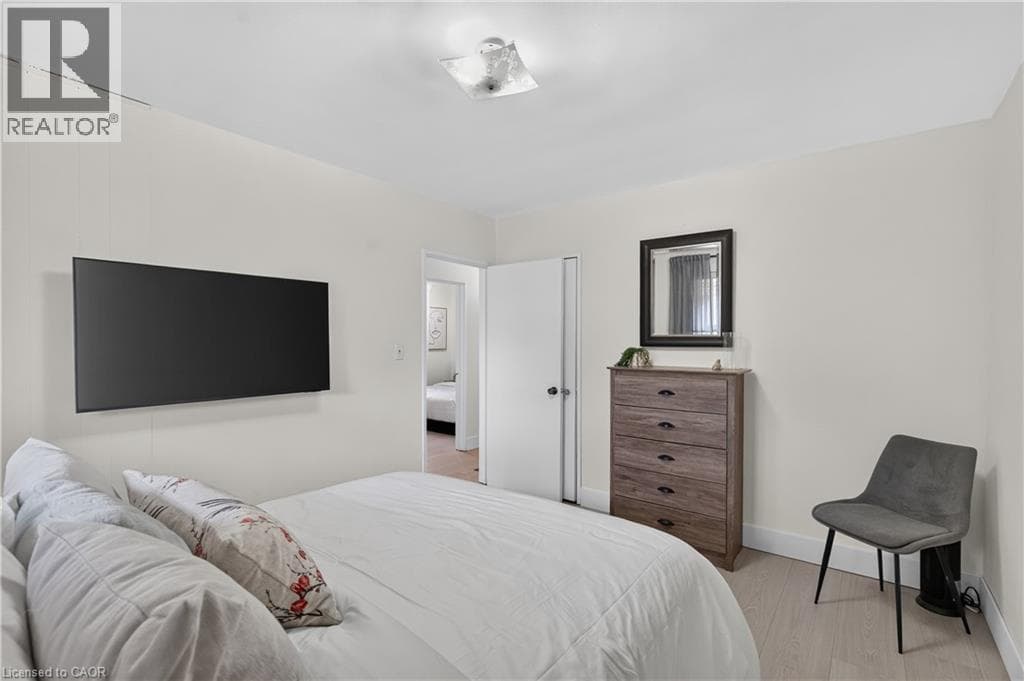 Photo of 236 HAMMERSMITH Court