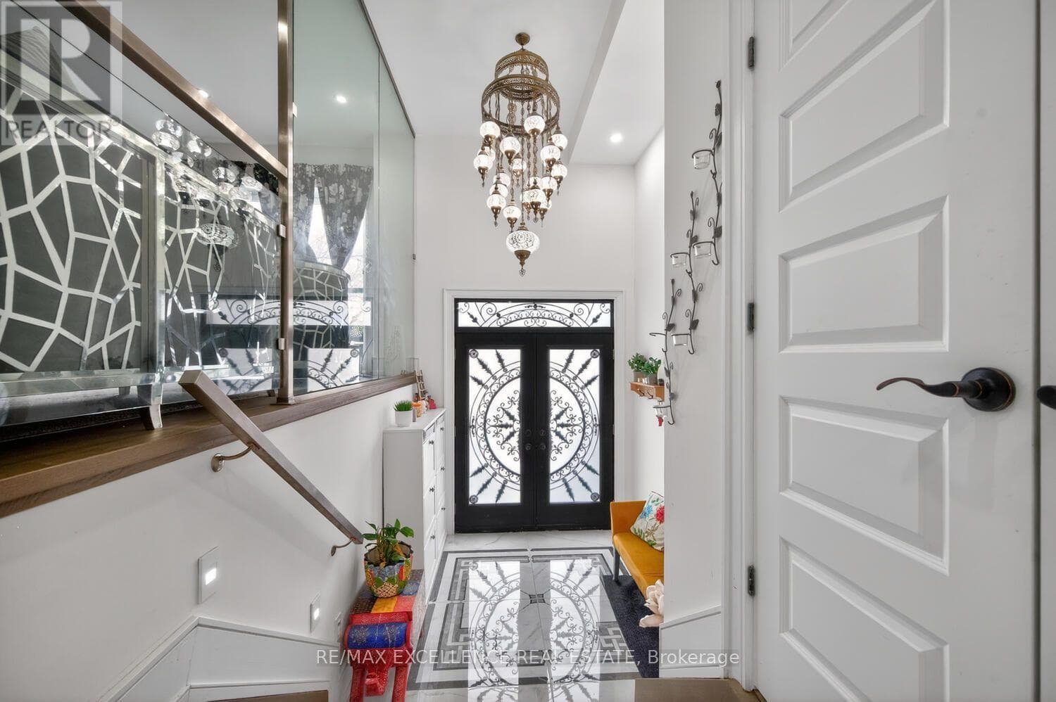 Photo of 442 PHARMACY AVENUE S