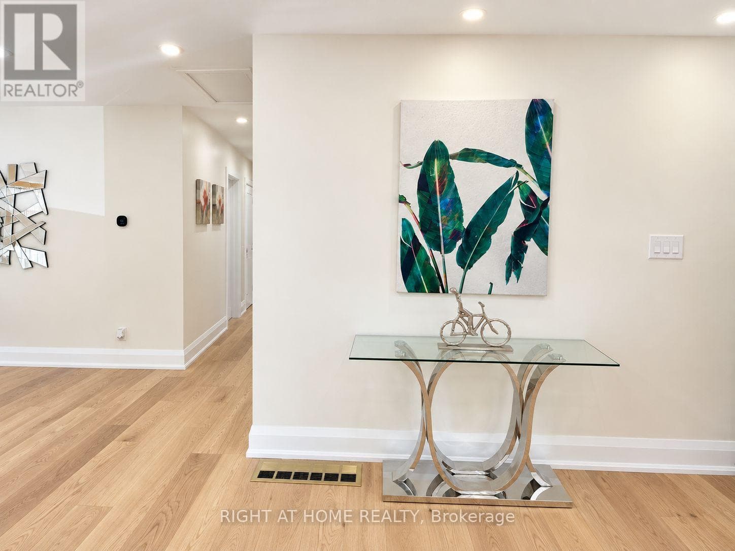 Photo of 16 PTARMIGAN CRESCENT