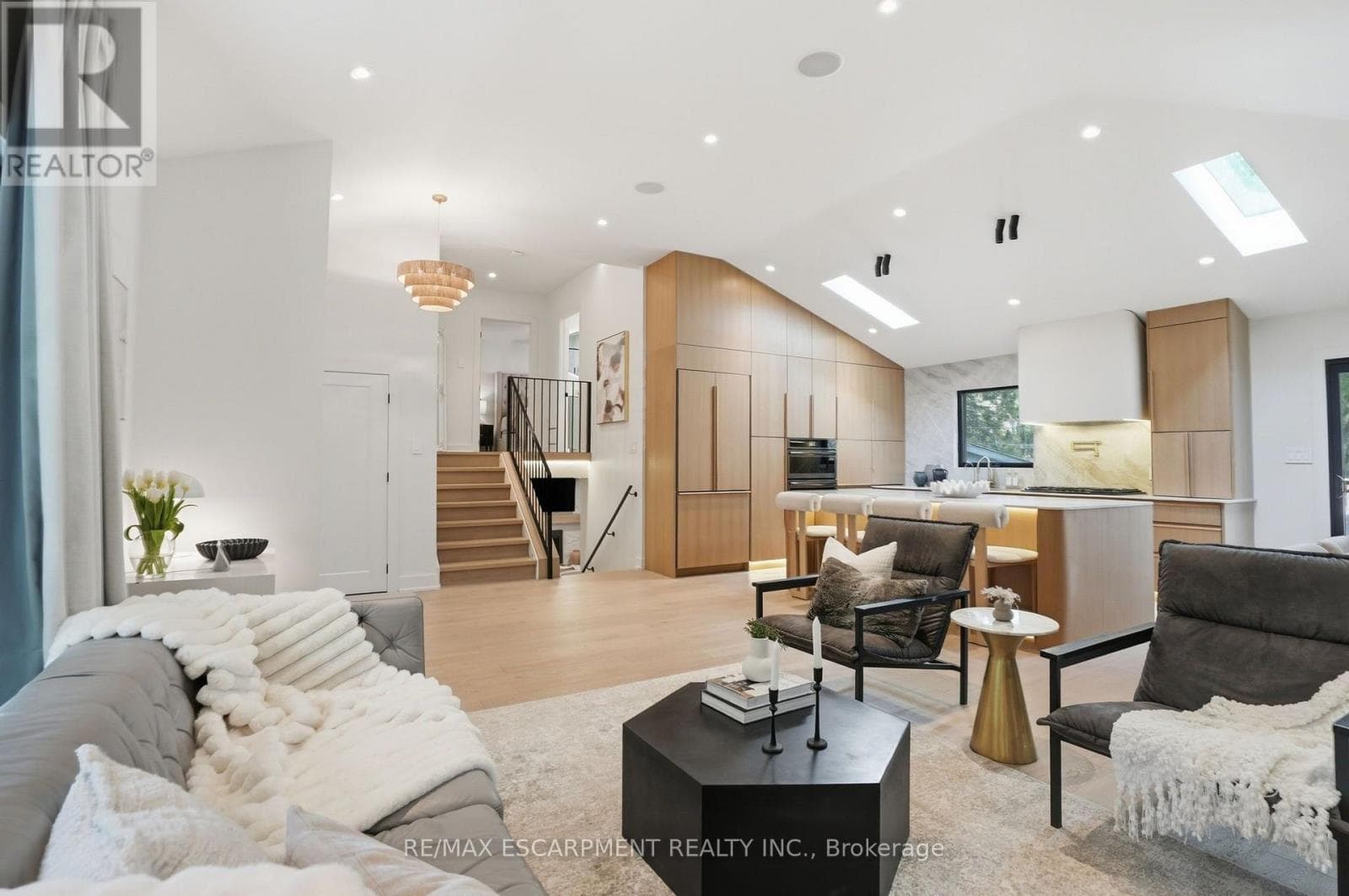 Photo of 345 RANKIN DRIVE