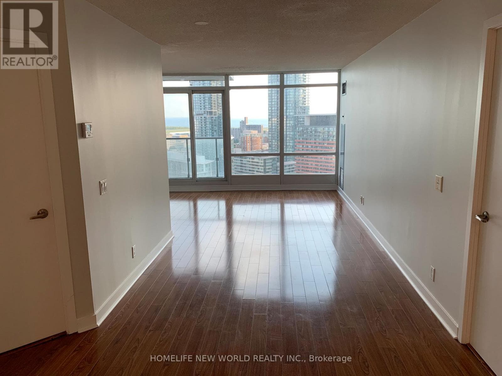 Photo of 2607 - 361 FRONT STREET