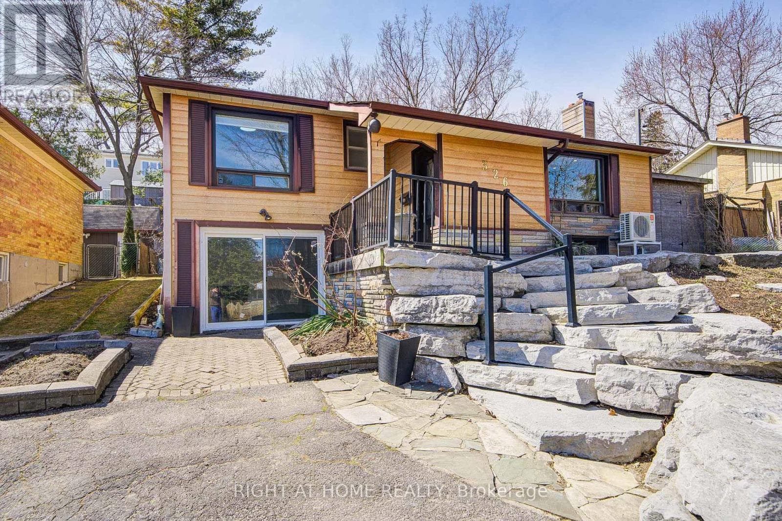 Photo of 326 JAYBELL GROVE