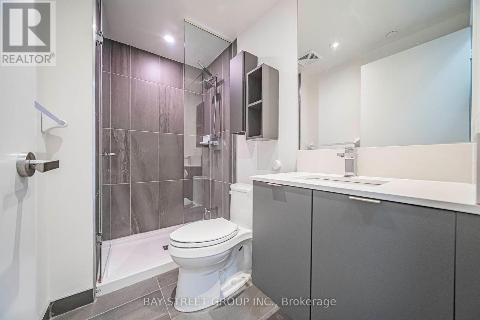 Photo of 2412 - 195 REDPATH AVENUE