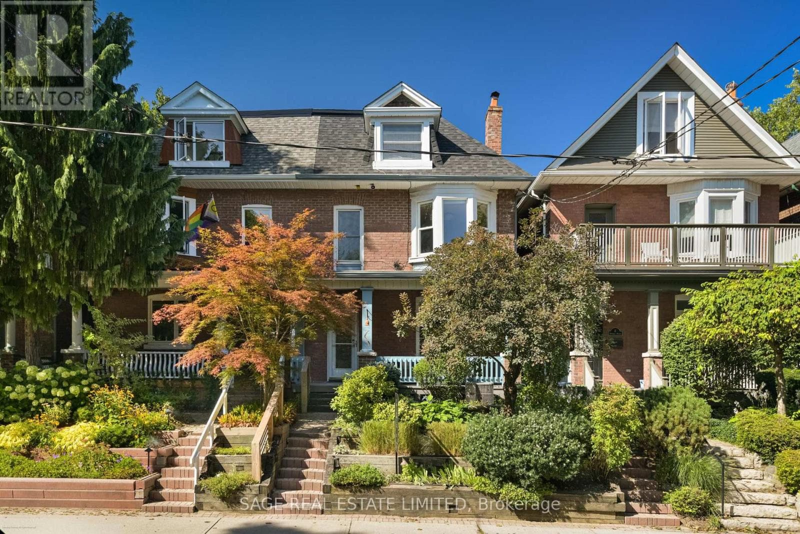 Photo of 4 DINGWALL AVENUE
