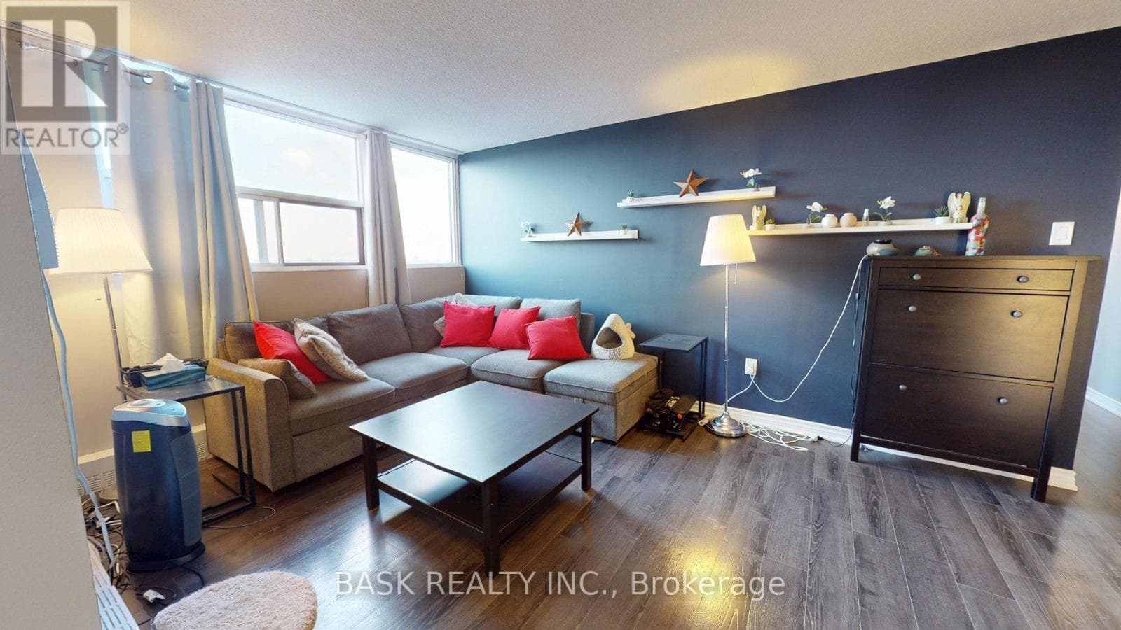 Photo of 706 - 2900 BATTLEFORD ROAD