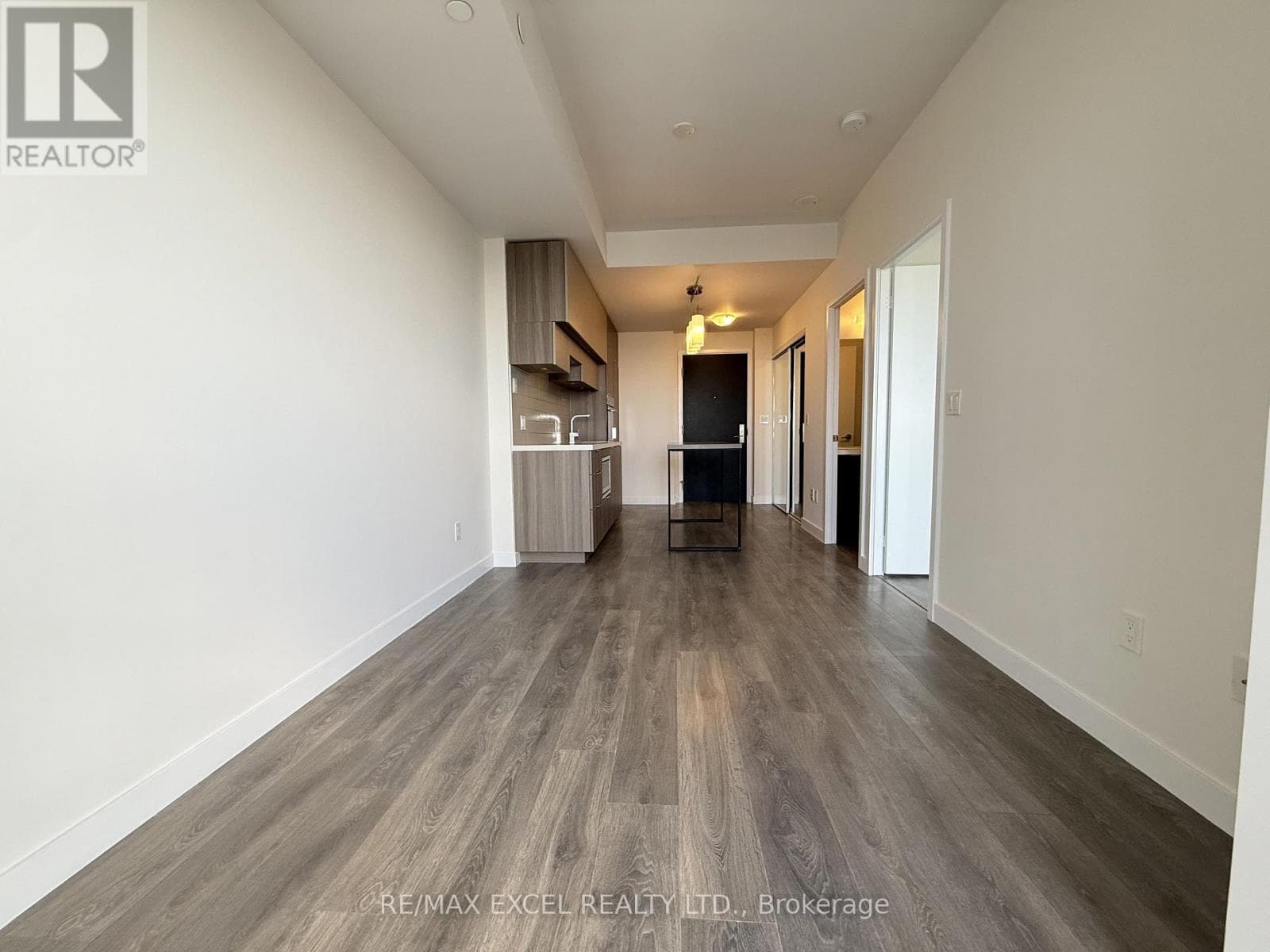 Photo of 5603 - 8 EGLINTON AVENUE E