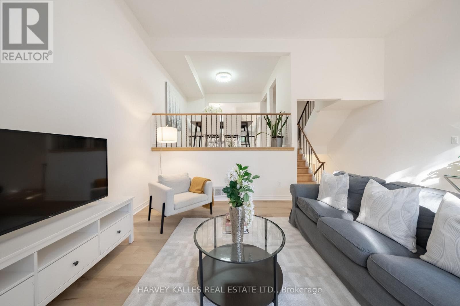 Photo of 102 JENNY WREN WAY