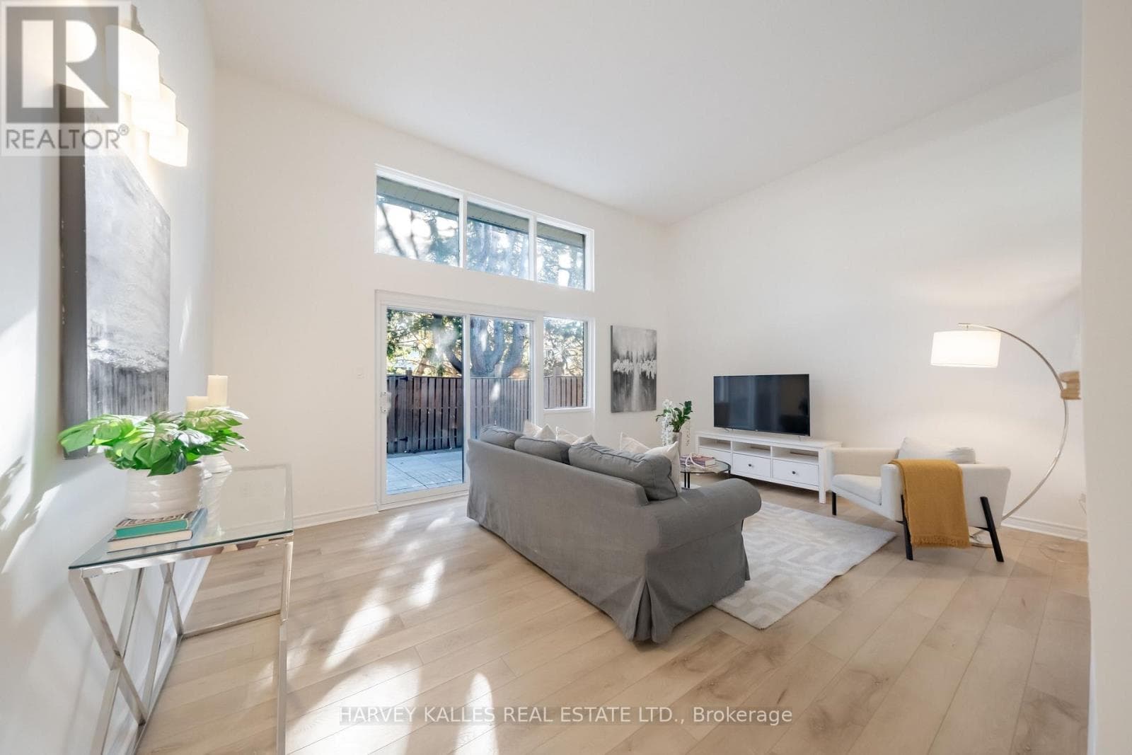 Photo of 102 JENNY WREN WAY