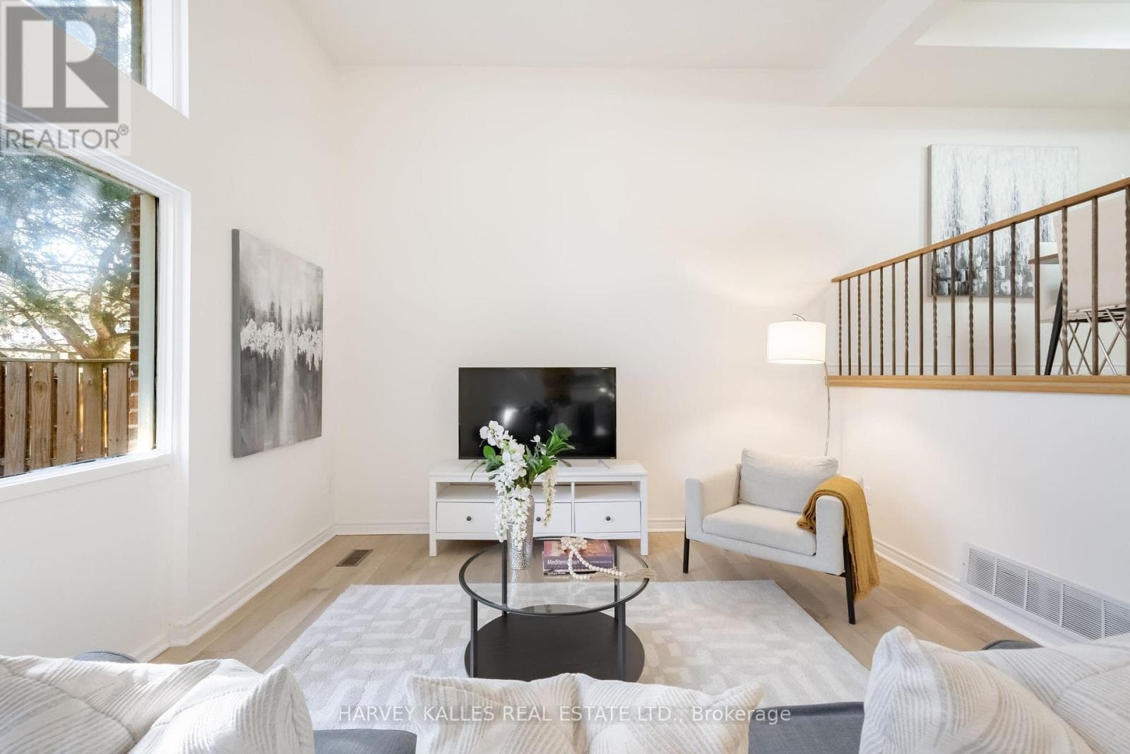 Photo of 102 JENNY WREN WAY