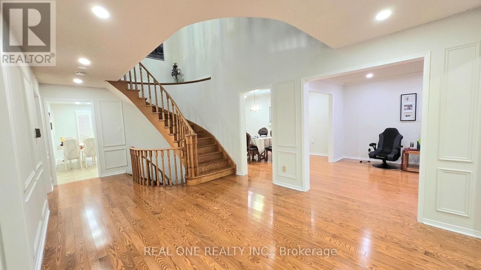 Photo of 2027 ROY IVOR CRESCENT
