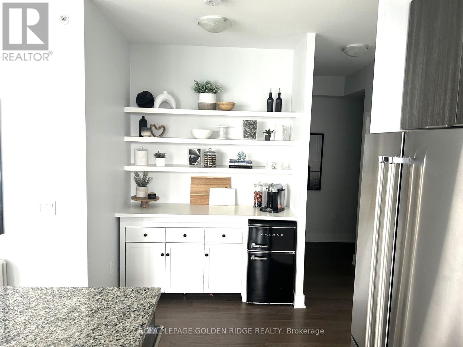 Photo of 2607 - 20 SHORE BREEZE DRIVE S