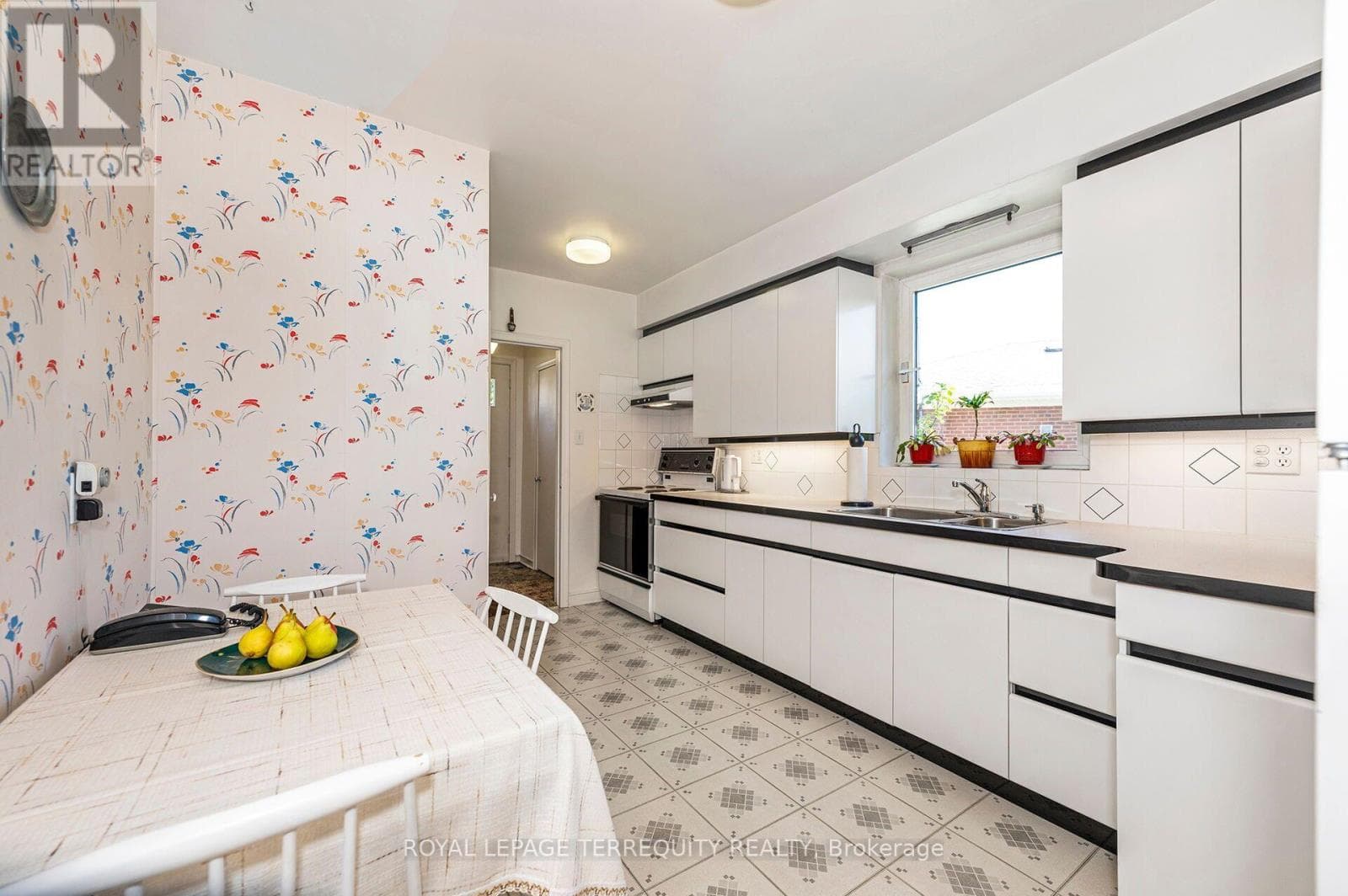 Photo of 11 PICTON CRESCENT