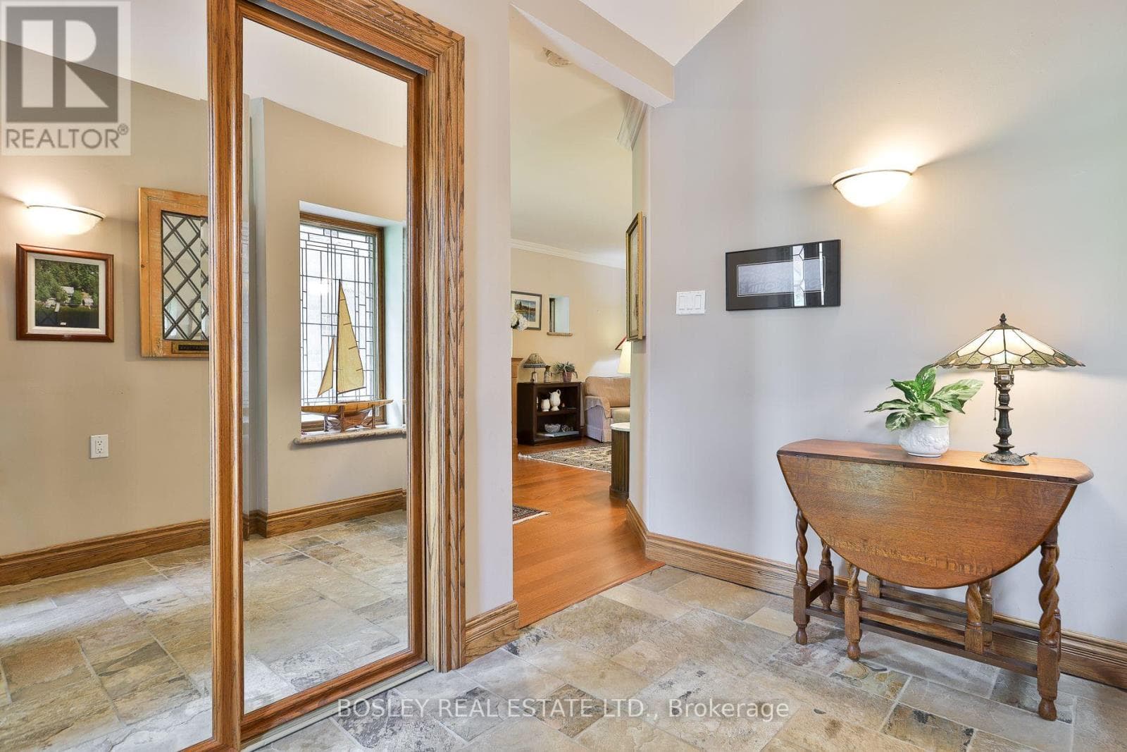 Photo of 9 CAMERON CRESCENT