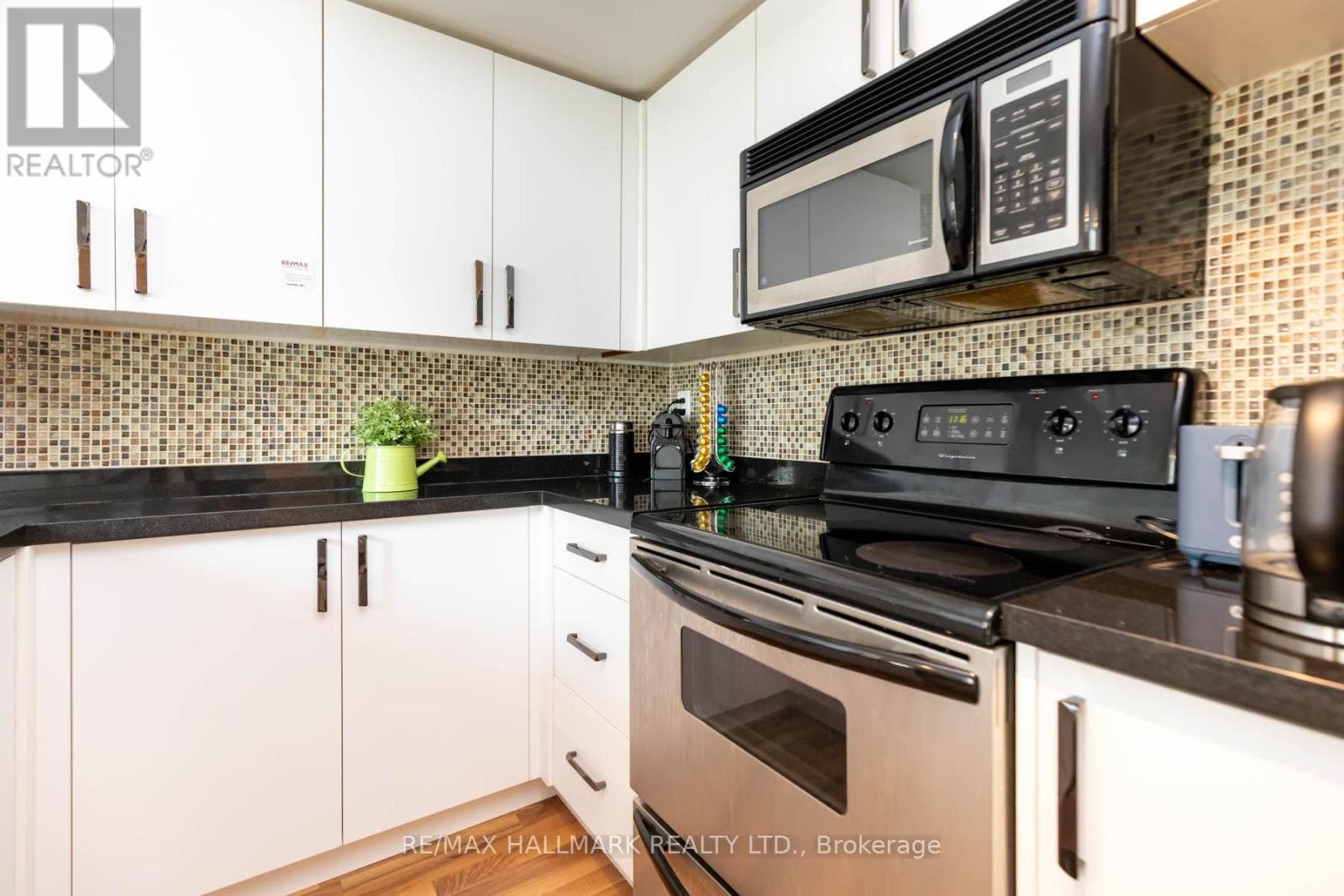 Photo of 314 - 21 EARL STREET
