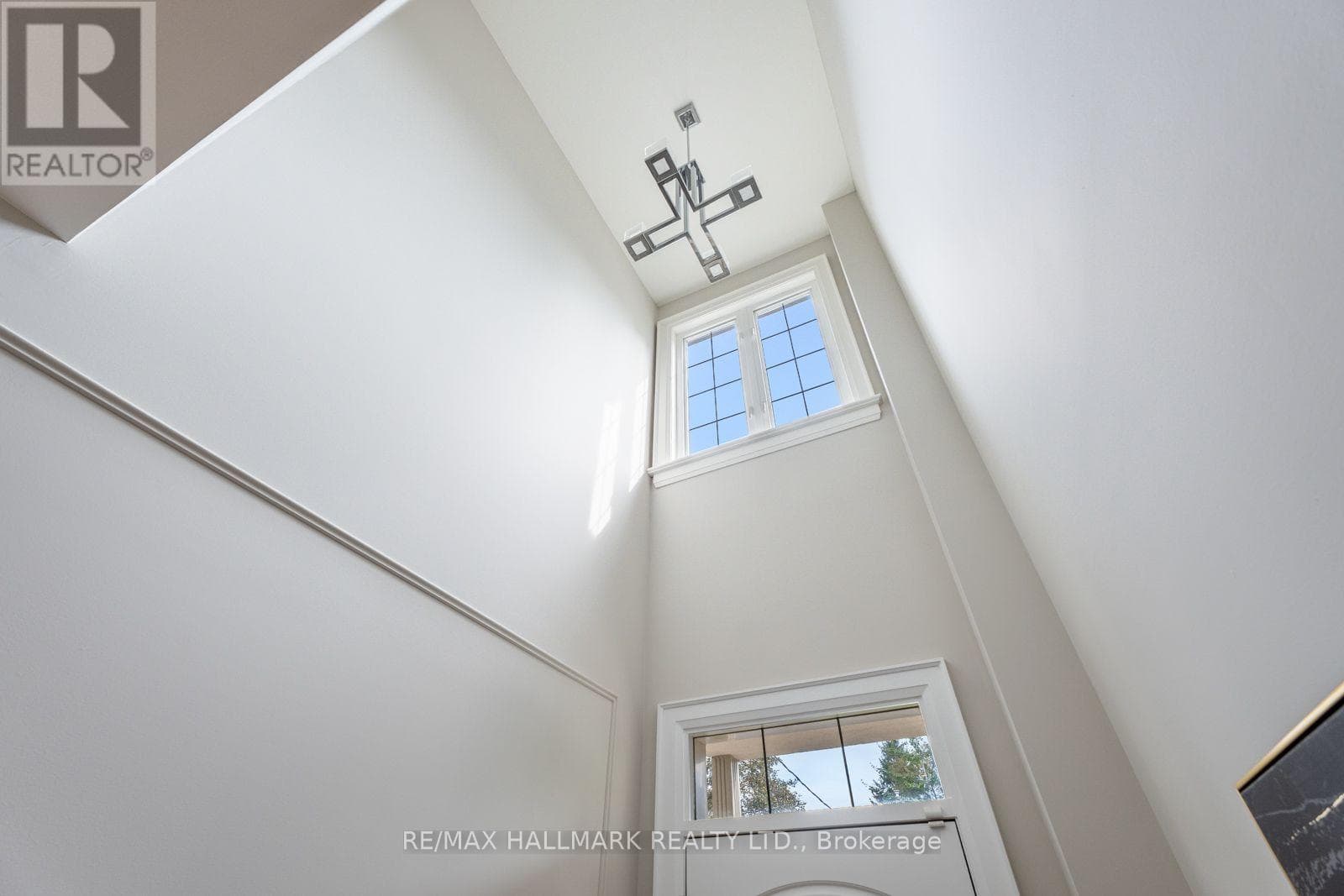 Photo of 192 ERSKINE AVENUE