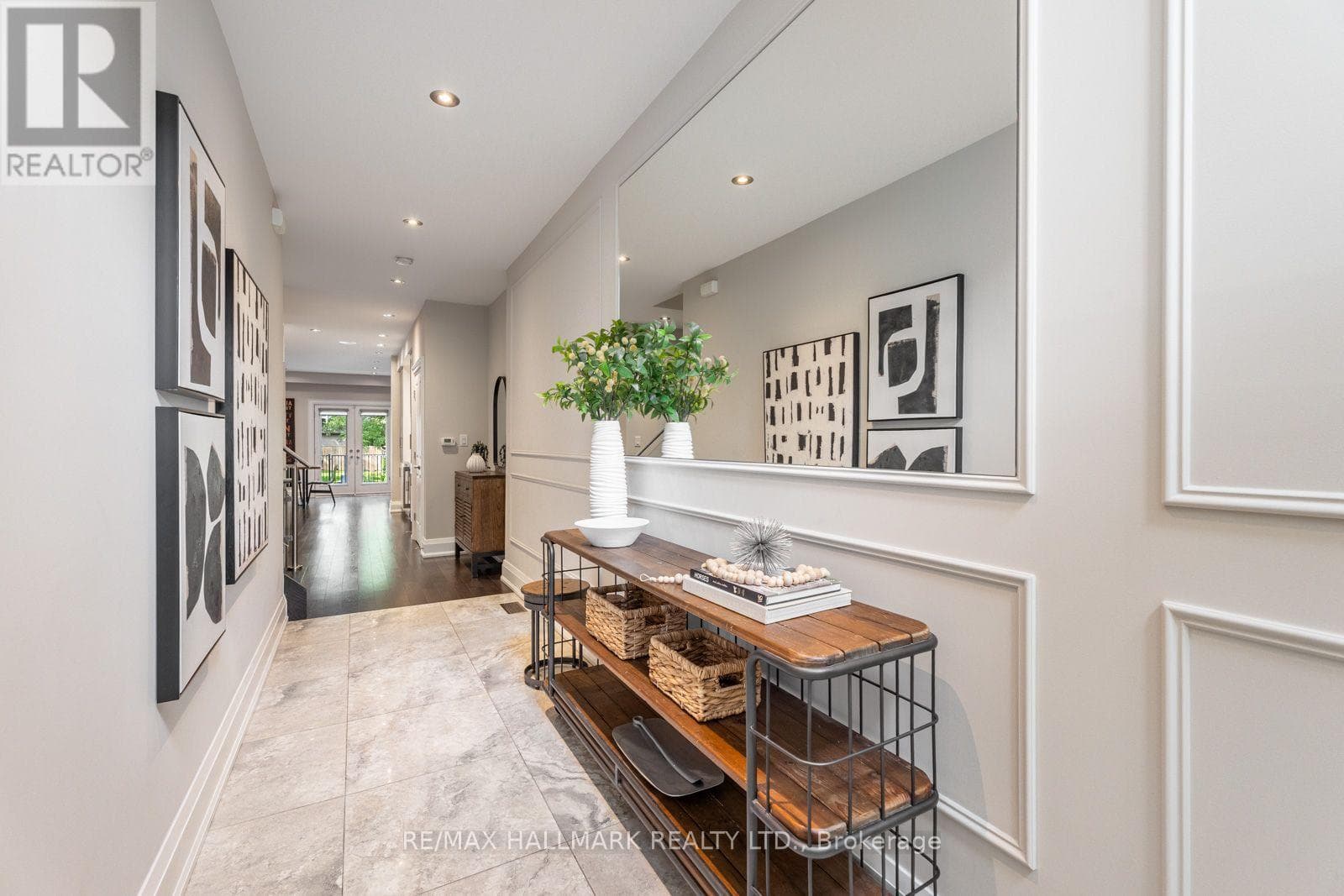 Photo of 192 ERSKINE AVENUE