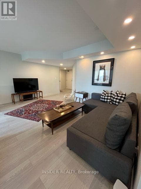 Photo of 1612 - 2 REAN DRIVE