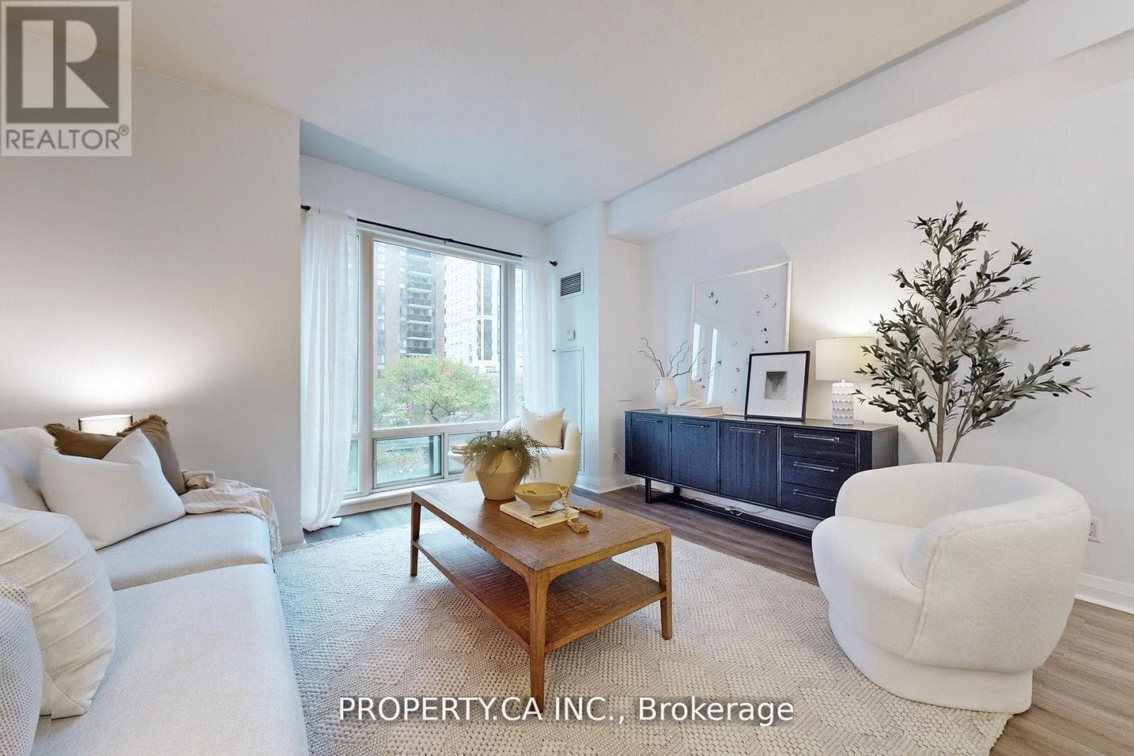 Photo of 301 - 1121 BAY STREET