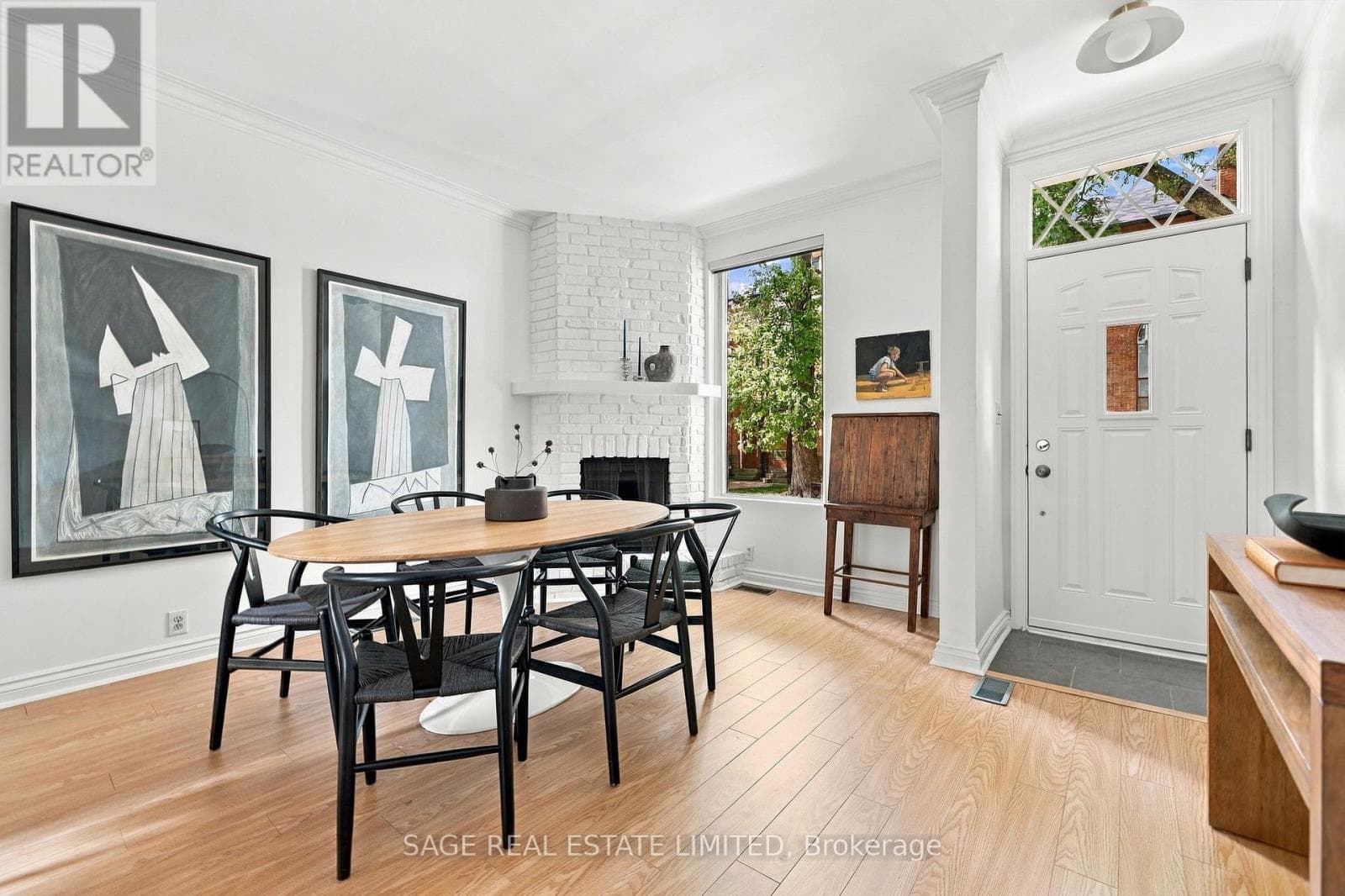 Photo of 231 BOULTON AVENUE