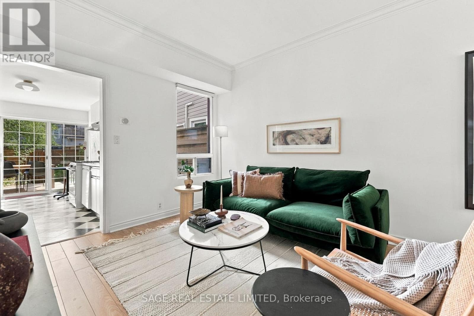 Photo of 231 BOULTON AVENUE