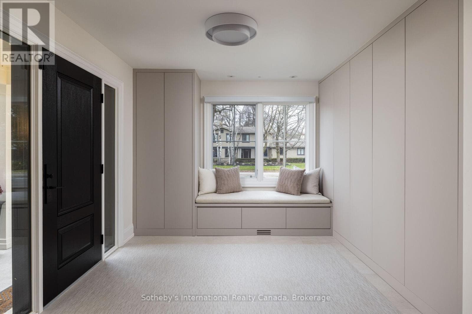 Photo of 246 CAIRNCROFT ROAD