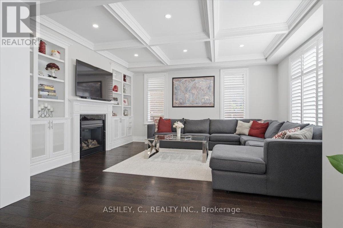 Photo of 2177 VINELAND CRESCENT