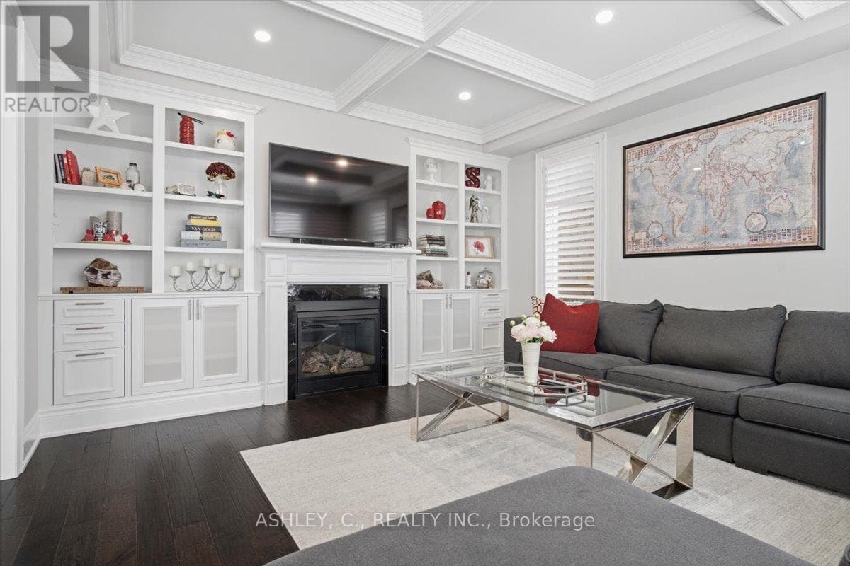 Photo of 2177 VINELAND CRESCENT