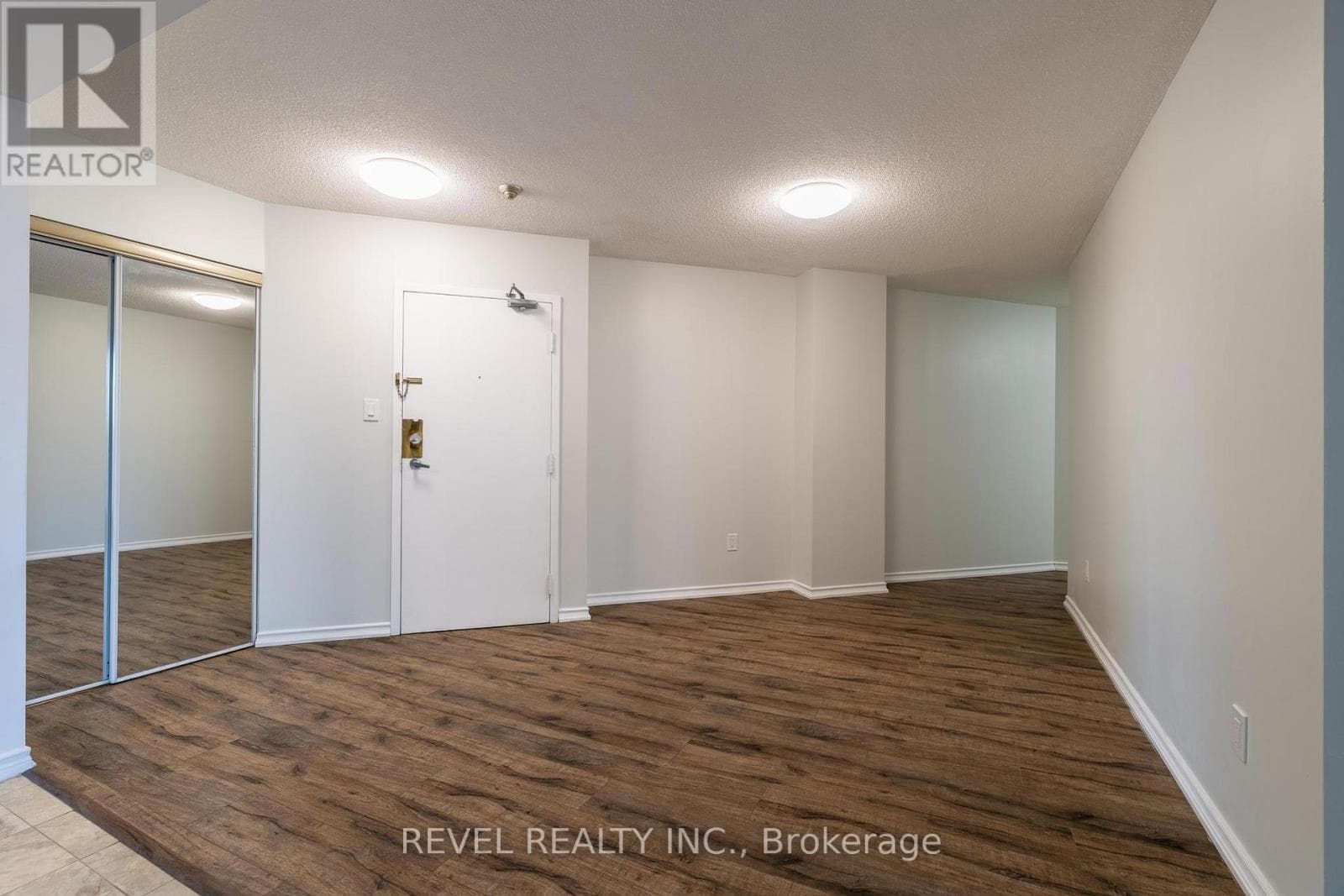 Photo of 306 - 3559 EGLINTON AVENUE W