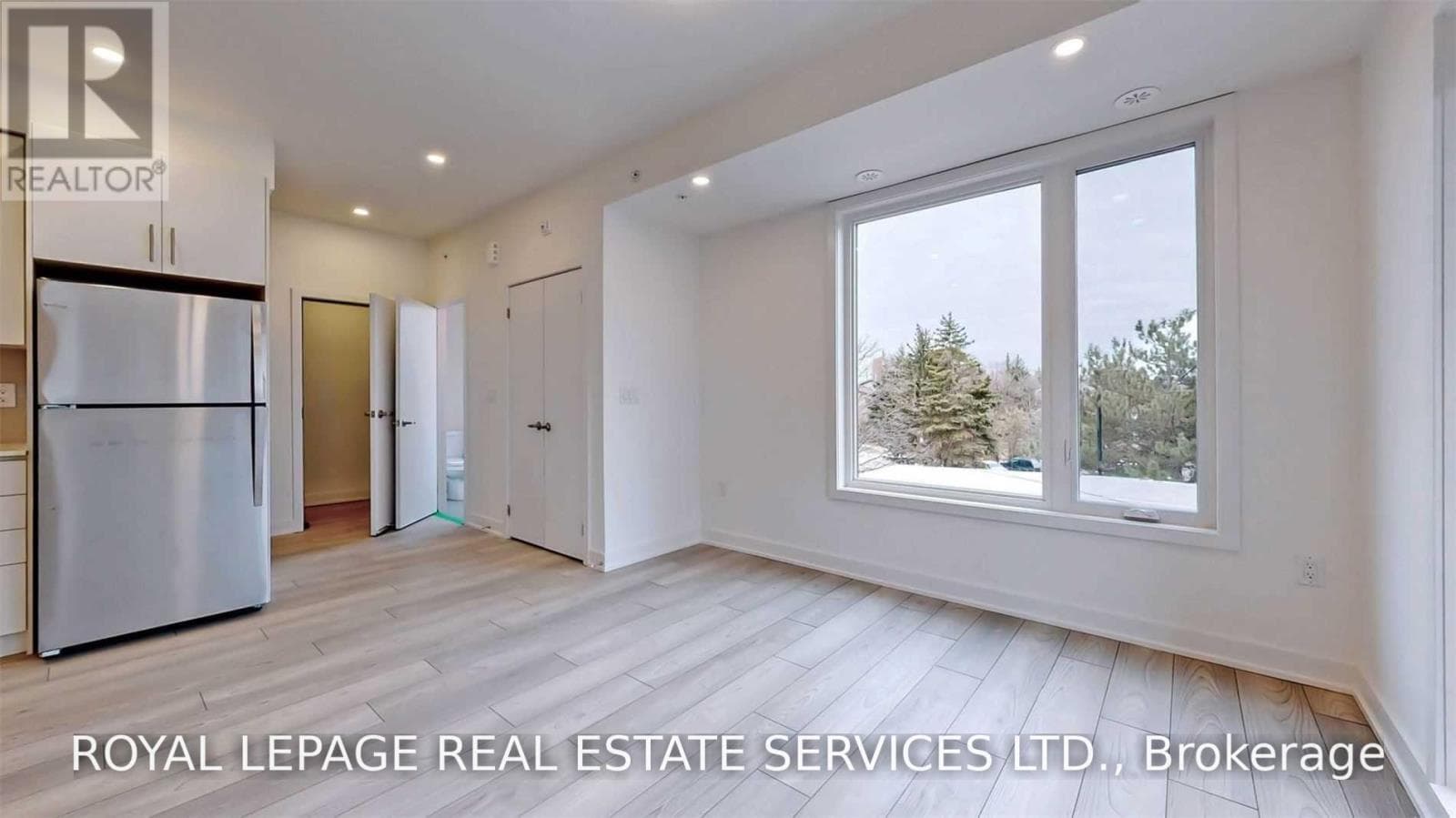 Photo of 16 - 3472 WIDDICOMBE WAY