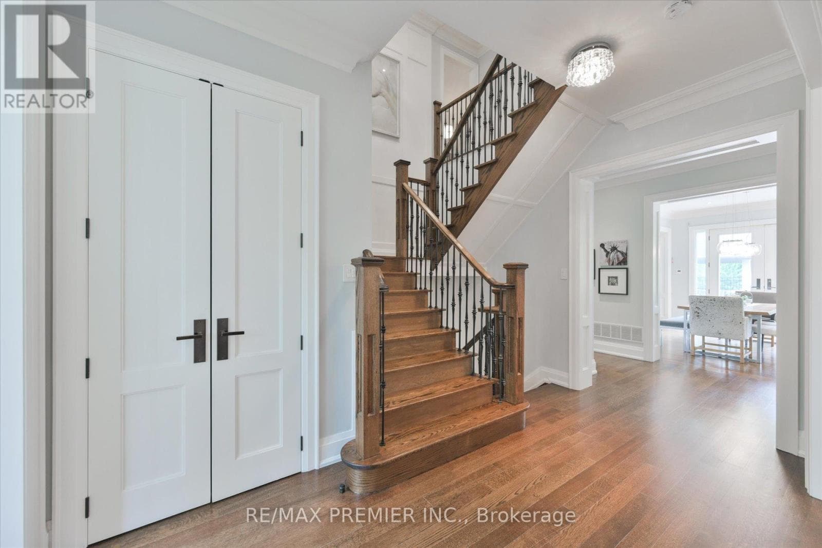 Photo of 3 COWLEY AVENUE