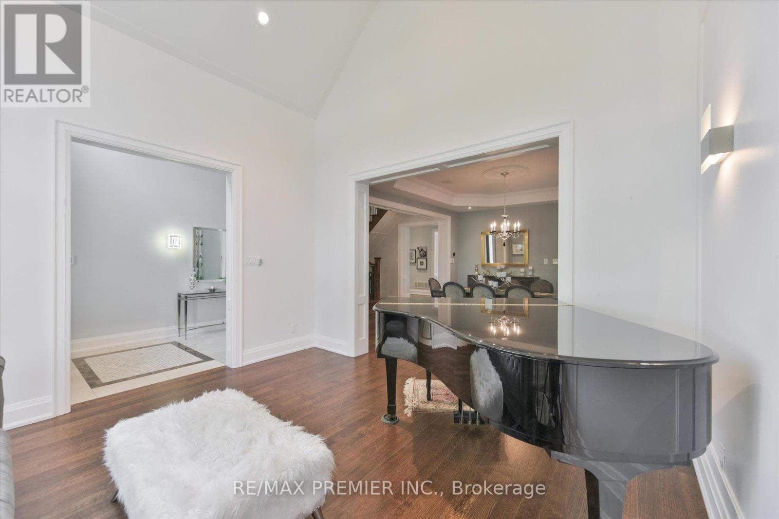 Photo of 3 COWLEY AVENUE