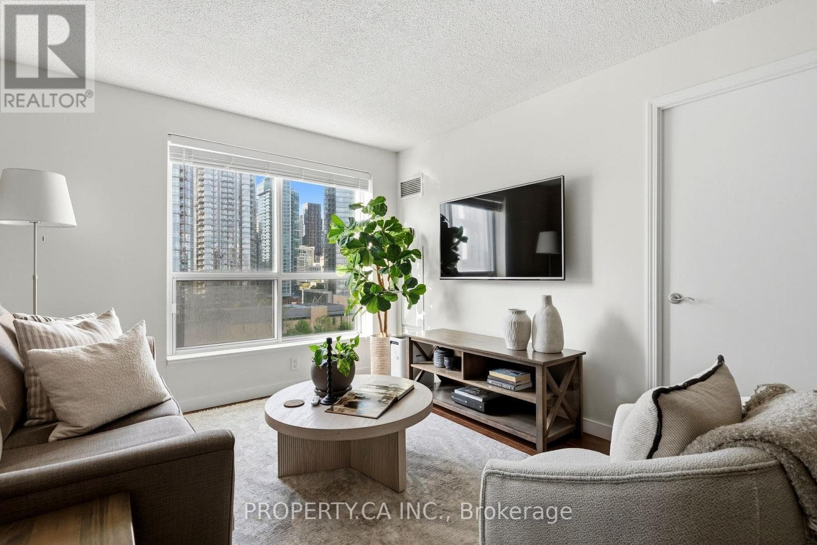 Photo of 1105 - 410 QUEENS QUAY W