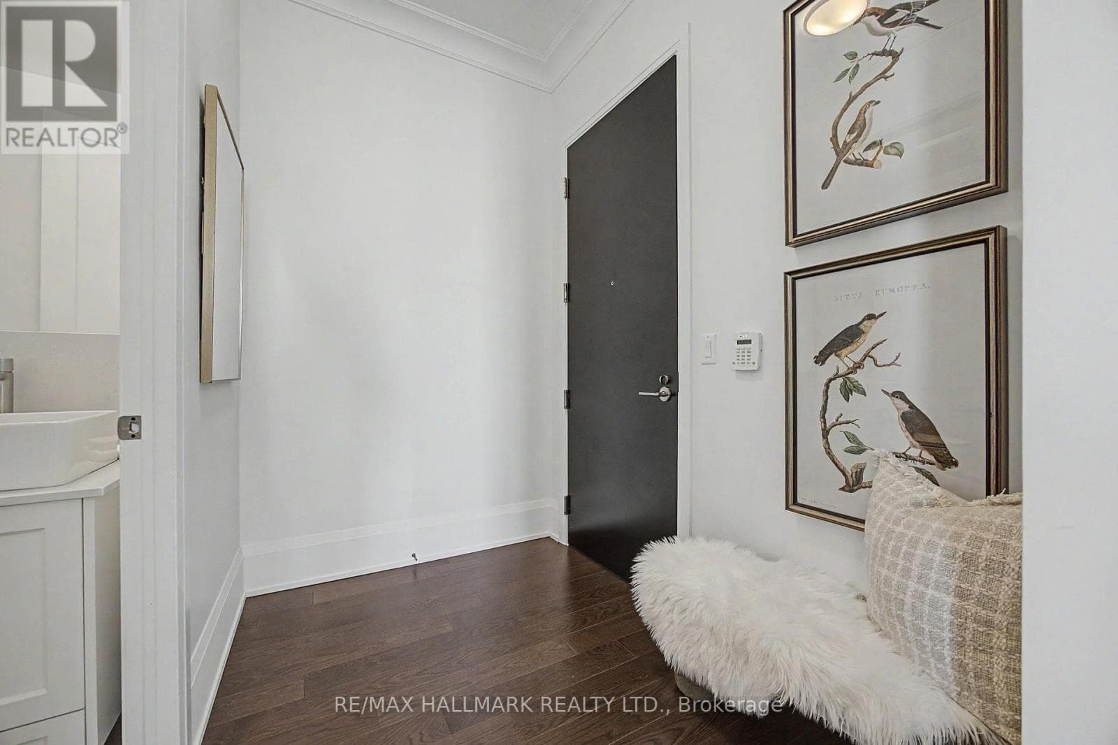 Photo of PH15 - 101 ERSKINE AVENUE