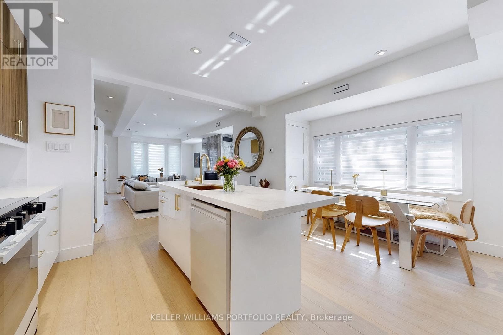 Photo of 22 PITT AVENUE