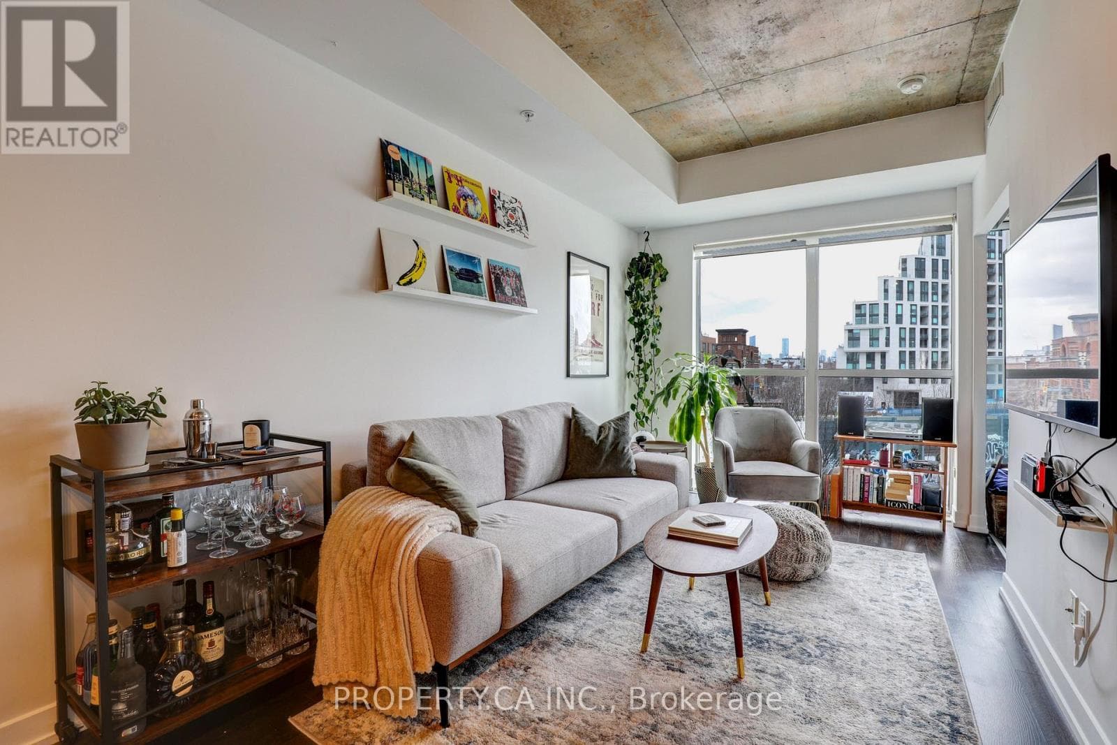 Photo of 407 - 1205 QUEEN STREET W