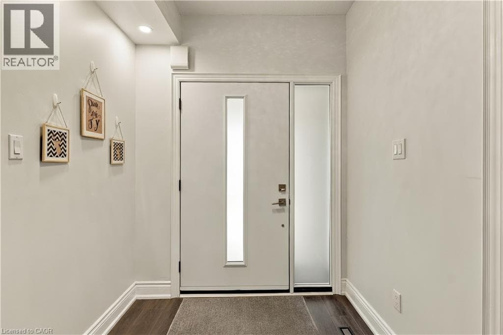 Photo of 2390 SINCLAIR Circle