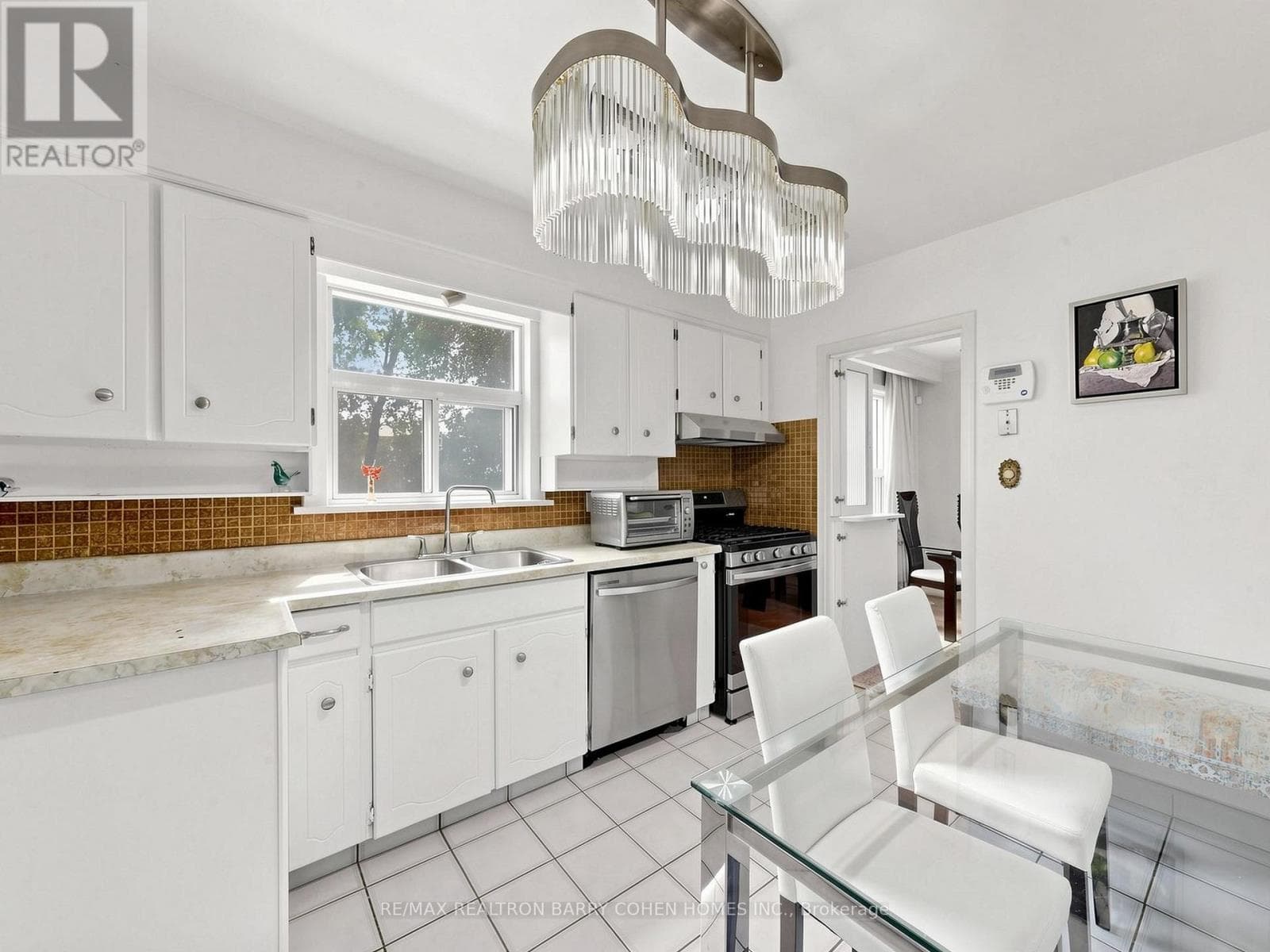 Photo of 37 TEFLEY ROAD